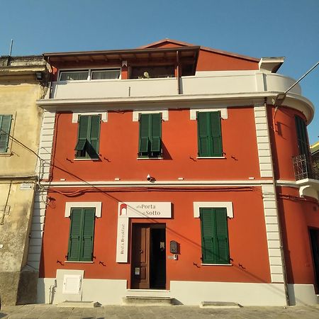 Alla Porta Di Sotto B&B Fivizzano Exteriör bild
