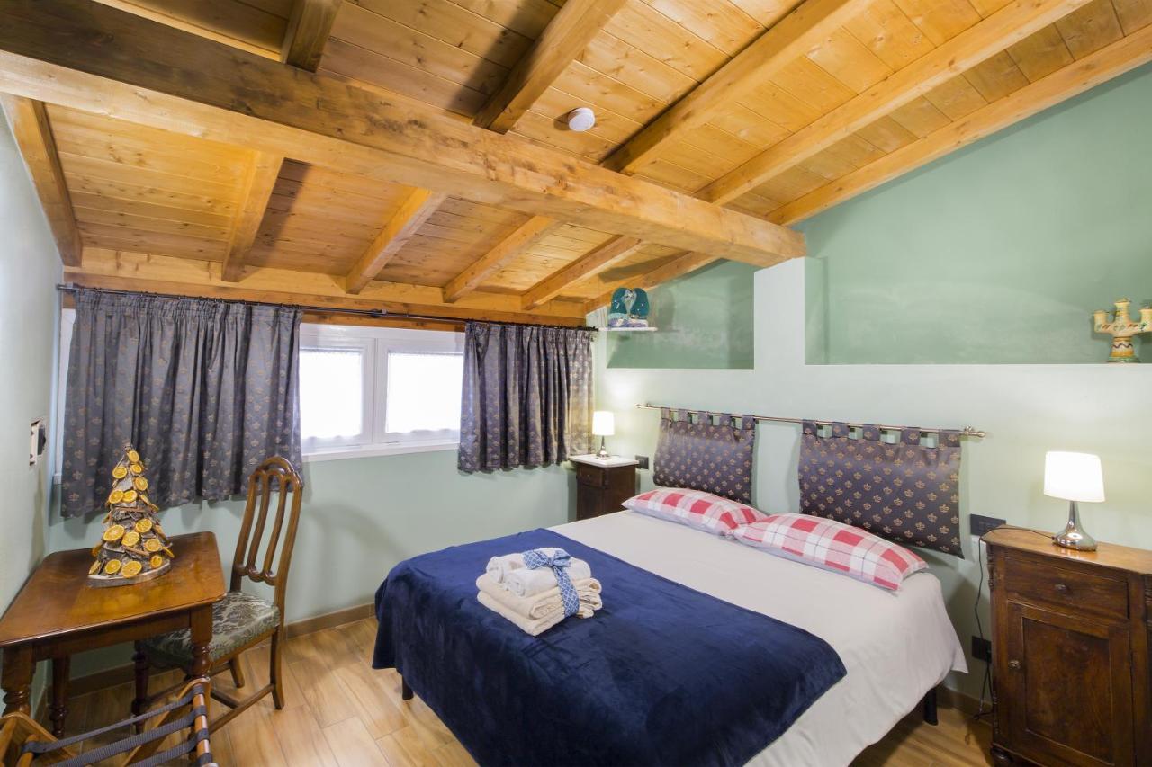 Alla Porta Di Sotto B&B Fivizzano Exteriör bild
