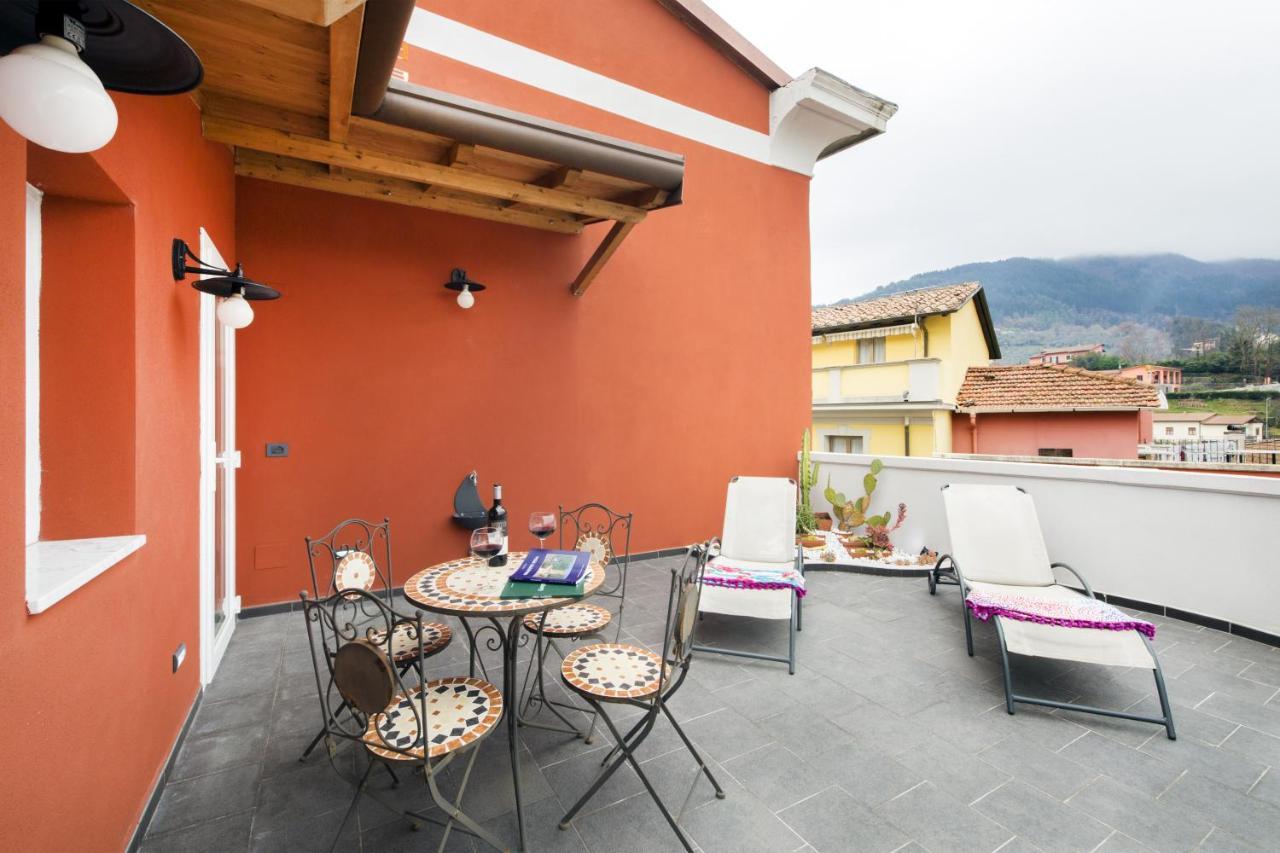 Alla Porta Di Sotto B&B Fivizzano Exteriör bild