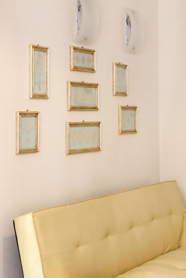 Alla Porta Di Sotto B&B Fivizzano Exteriör bild