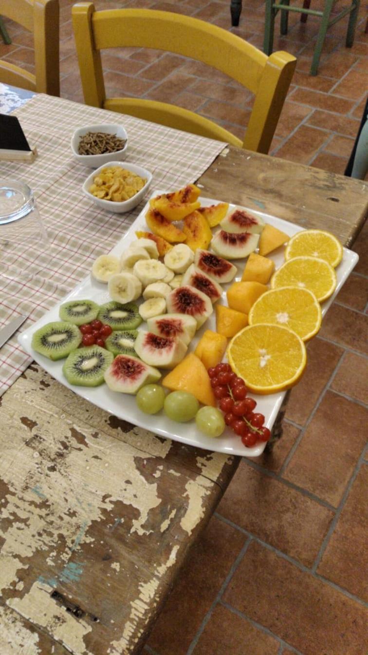Alla Porta Di Sotto B&B Fivizzano Exteriör bild