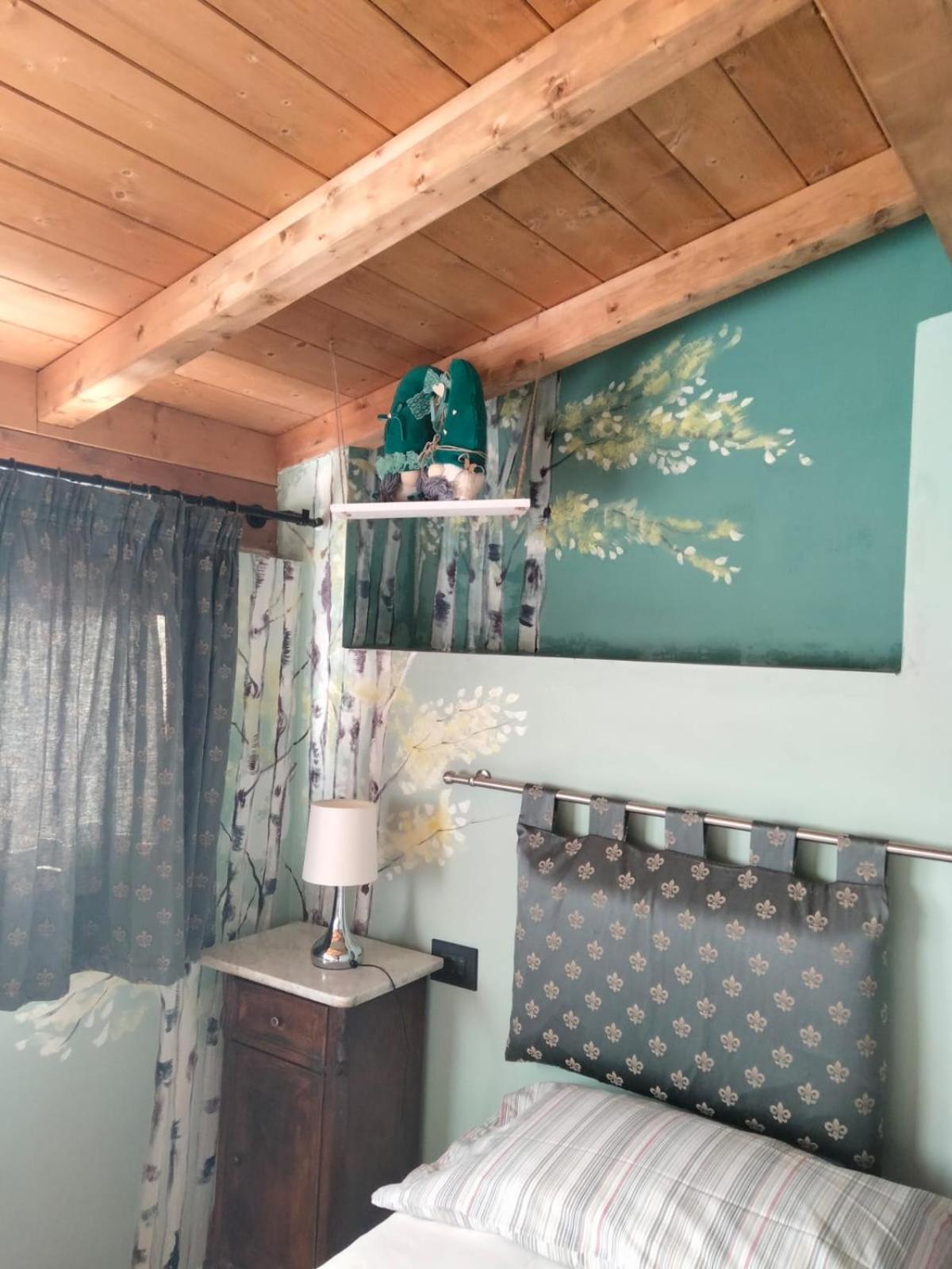 Alla Porta Di Sotto B&B Fivizzano Exteriör bild