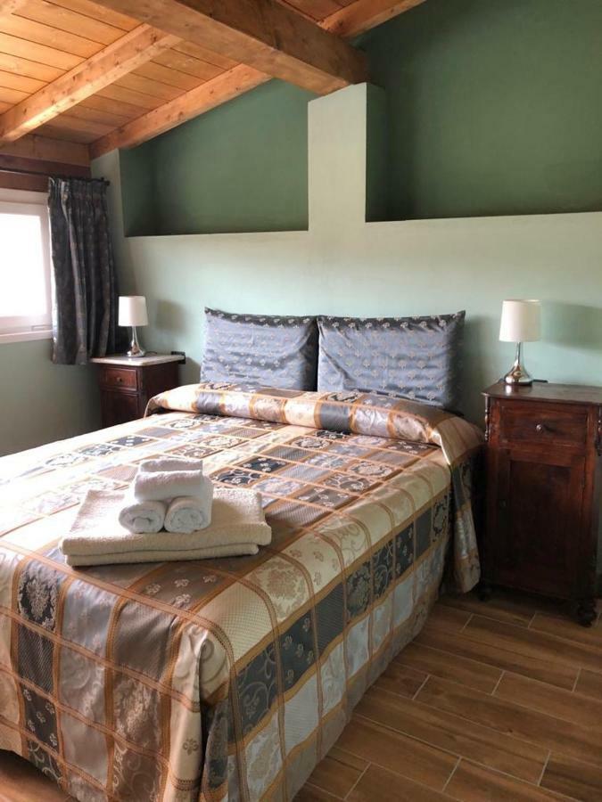 Alla Porta Di Sotto B&B Fivizzano Exteriör bild